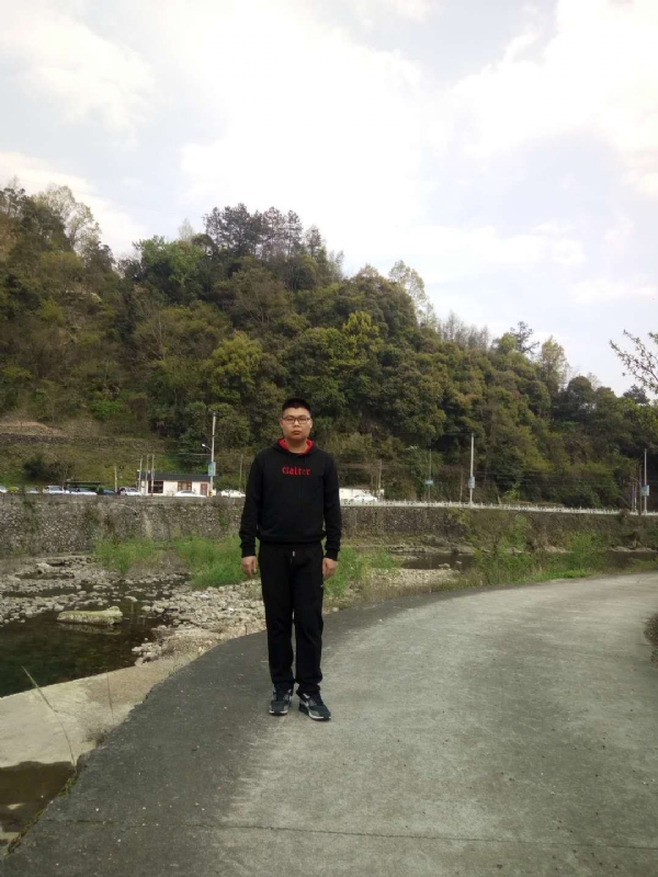 等着上钩的鱼的第一张照片--杭州基督教相亲网